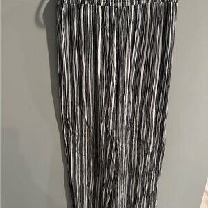 Apt 9 Black and White Striped Straight Leg Boho Pants 100% Rayon Womens